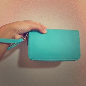 Wristlet